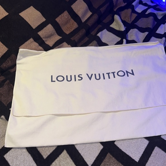 Louis Vuitton dust bag AUTHENTIC - Picture 2 of 3